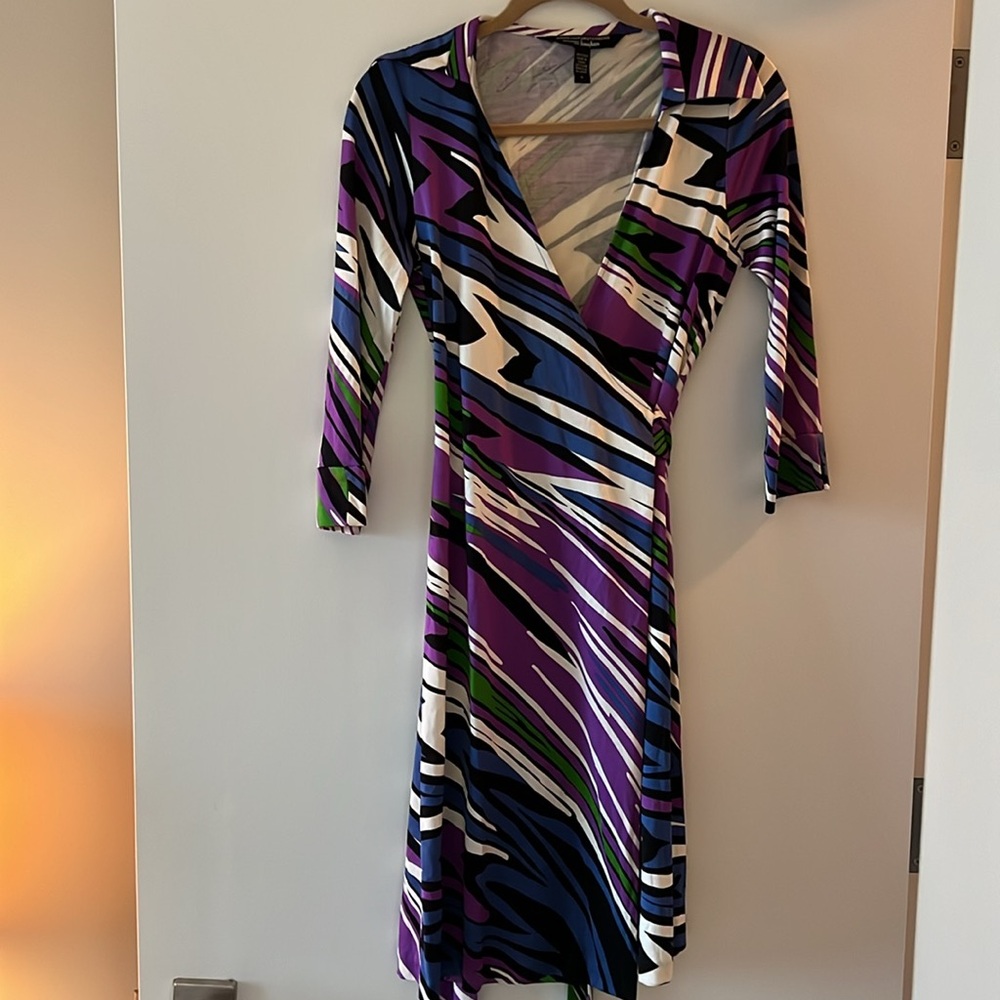 Diane Von Furstenberg for Neiman Marcus. Justin Wrap Dress 3/4 length sleeves 10